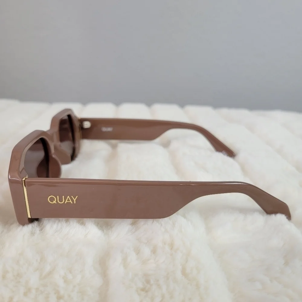 QUAY // ltd ed retro-chic 80's geo-injection oat tan frames brown lenses